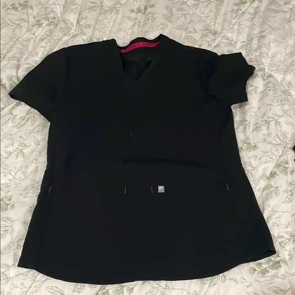 Fabletics Scrub Set - Picture 2 of 7